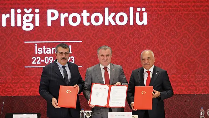 Pilot il Kayseri'de öğretmenlere eğitim