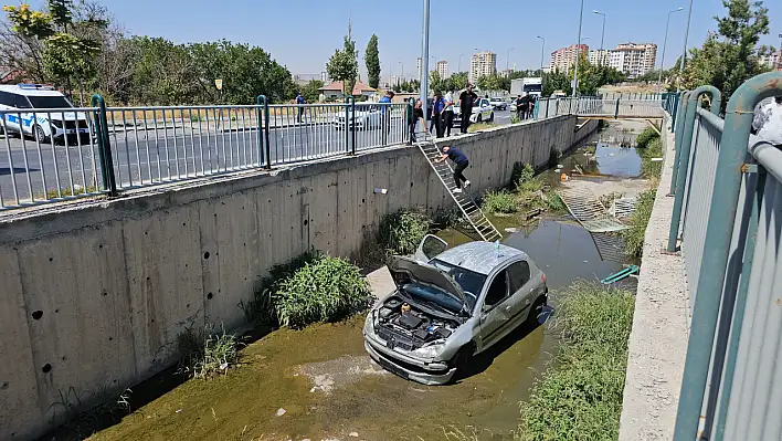 Kayseri'de otomobil kanala uçtu