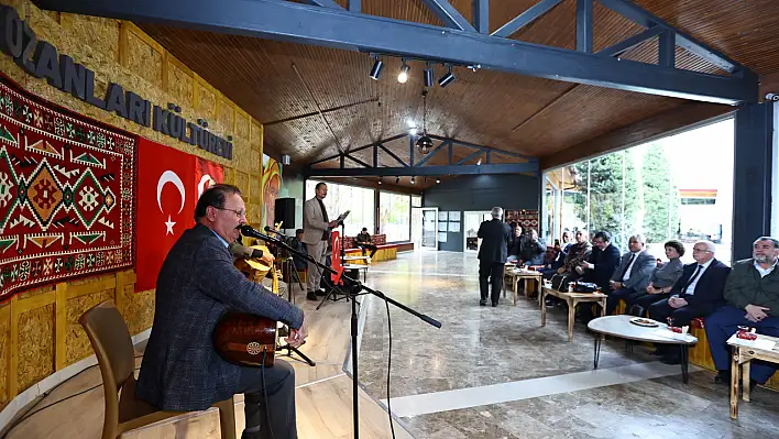 Kayseri'de ozanların konuğu bu kez muhtarlar oldu!