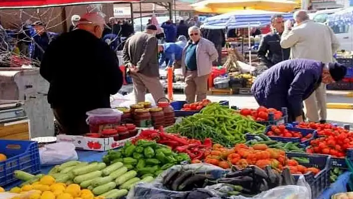 Kayseri'de Pazar günü kurulan semt pazarları