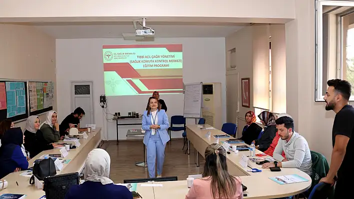 Kayseri'de  sağlık çalışanlarına eğitim
