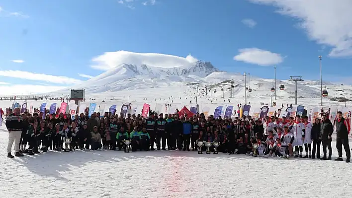 Kayseri'de şampiyonlar belli oldu! Farklı illerden 120 sporcu yarıştı