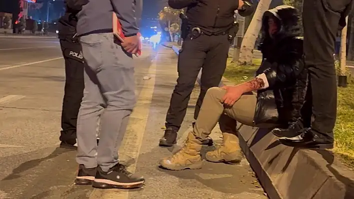 Kayseri'de şaşırtan olay: İntihar girişimi sonrası refüjde uyuyakaldı