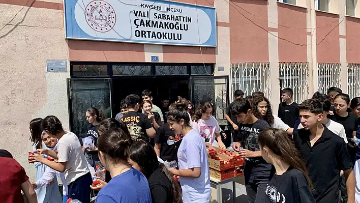 Kayseri'de sınava giren öğrencilere belediyeden sürpriz