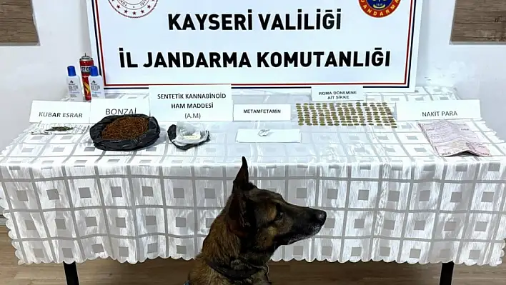 Kayseri'de şok baskın: Zümrüt Mahallesi'ndeki o evde neler neler saklanıyormuş!