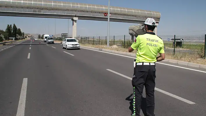 Kayseri'de Temmuz ayında 86 bin 373 araç kontrol edildi, 856 araç trafikten men edildi