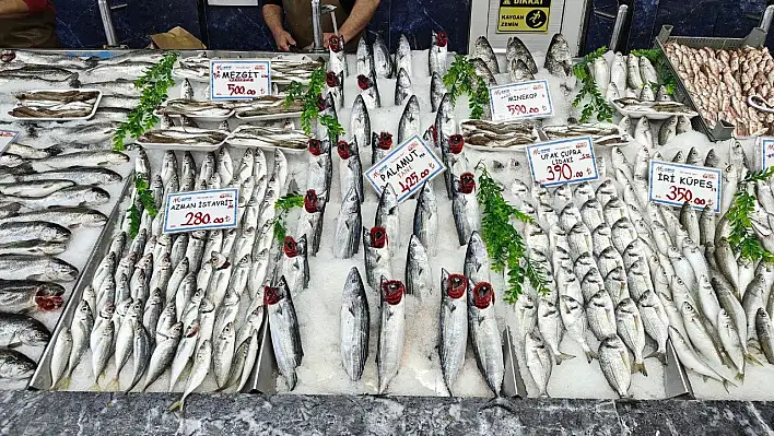 Kayseri'de tezgahlar dolup taştı