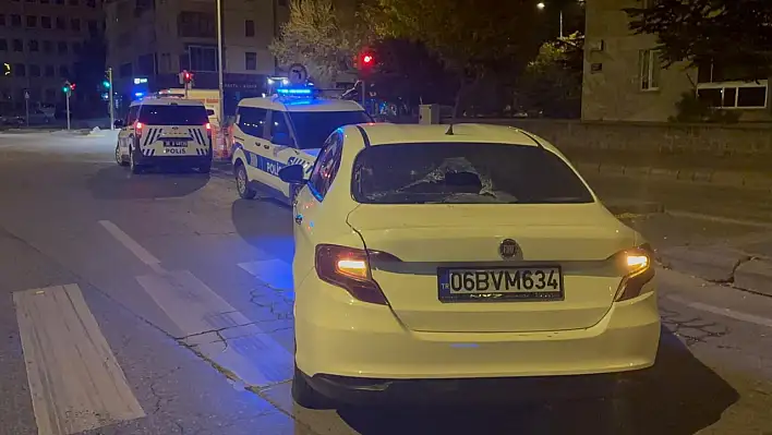 Kayseri'de trafikte gergin dolu anlar: Tartıştıkları sürücüyü dövüp soyup kaçtılar!