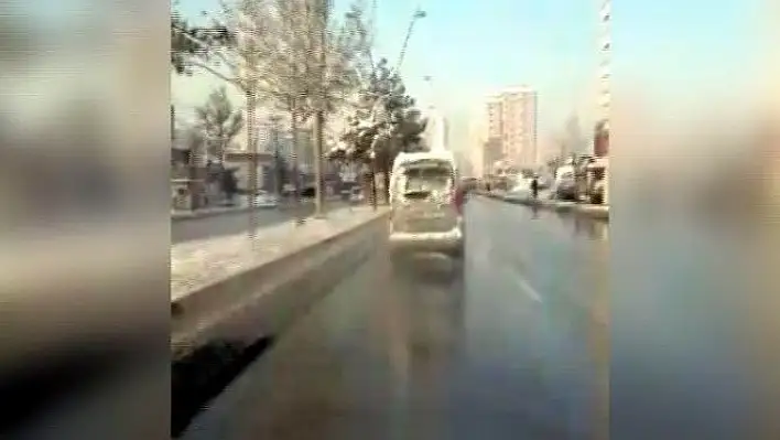 Kayseri'de Trafikte Tehlikeli Görüntü