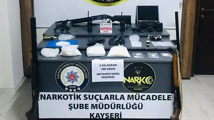 Uyuşturucu tacirlerine suçüstü