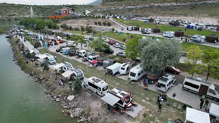 Kayseri'de vatandaşlar hafta sonu oraya akın etti! Vali de dayanamadı oraya gitti