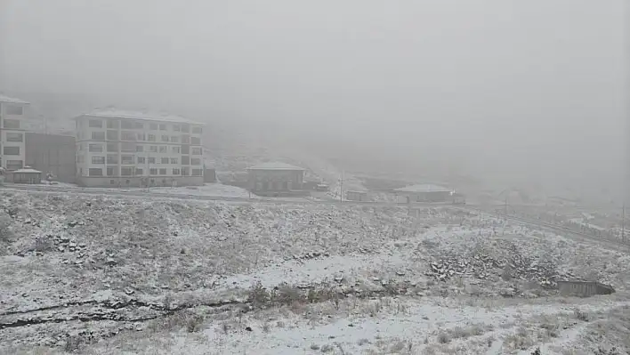 Kayseri'de yağmur yerini kara bıraktı