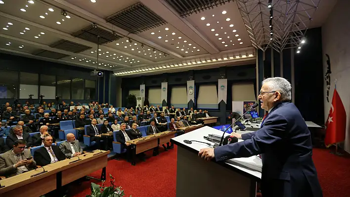 Kayseri'de yapı stoku ve sismik riskler masaya yatırıldı