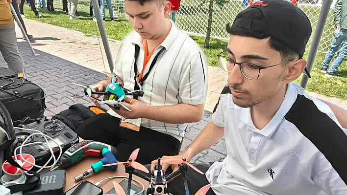 Birleştirdiler, kodladılar, yarıştılar kendi İHA'larını yaptılar