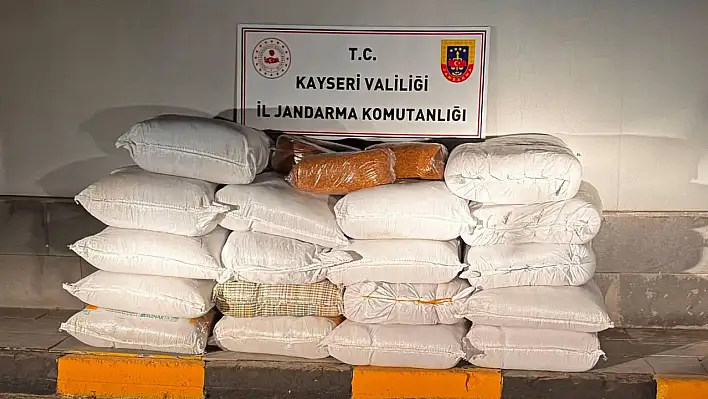 Kayseri'de yolcu otobüsü didik arandı! Kilolarca ele geçirildi