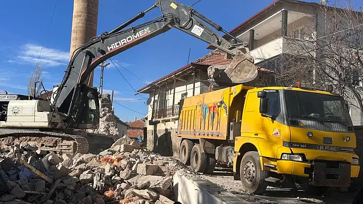 Kayseri'deki o camii neden yıkılıyor?