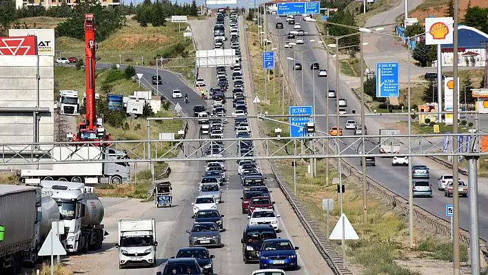 Kayseri'den Ankara'ya yolculuk edecekler dikkat! Kilit Kavşak da son durum!