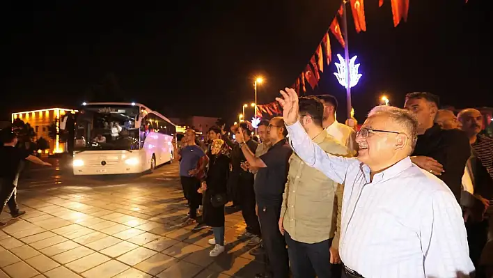 Kayseri'den bin genç bakın ne için yola çıktı?
