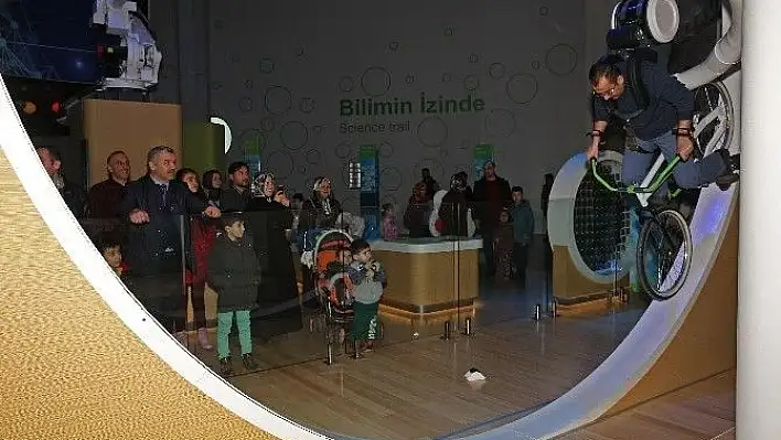 Kayseri dışından gelenler de Bilim Merkezine hayran