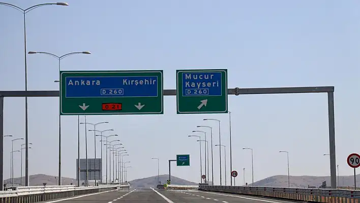 Kayseri Emniyet Müdürlüğünden vatandaşlara yol uyarısı! Bu güzergahları kullanacaklar dikkat