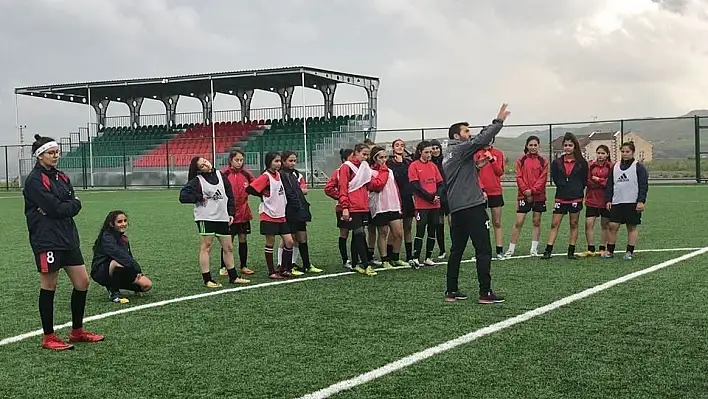 Kayseri Gençlerbirliği hedefini Türkiye şampiyonluğu olarak belirledi