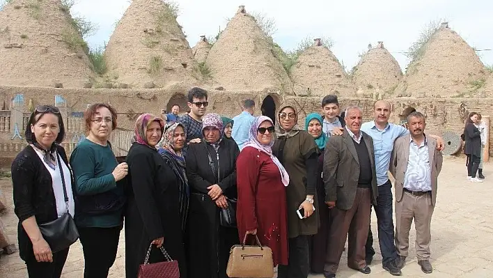 Emniyet Müdürlüğü Tarafından Şehit Ailelerine Şanlıurfa Gezisi