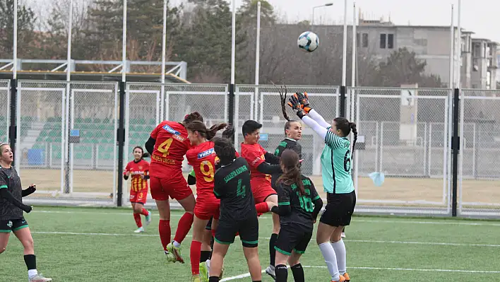 Kayseri Kadın FK: 3 - Sakarya Kadın FK: 0