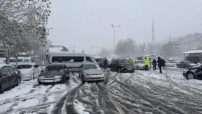 Kayseri-Kahramanmaraş yolu da kapandı