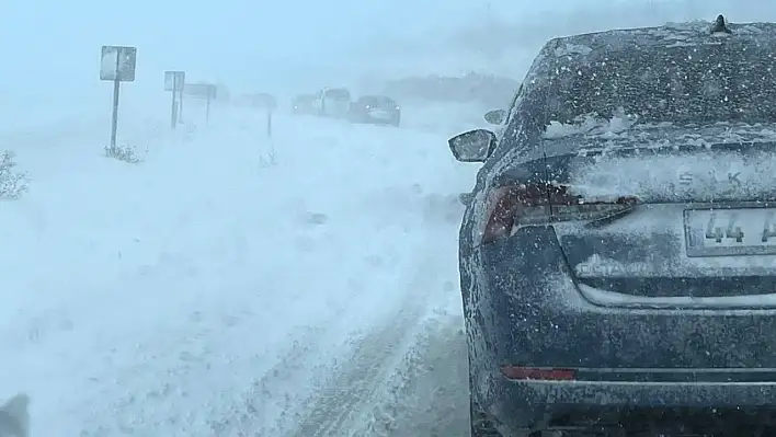 Kayseri-Malatya yolu trafiğe kapandı