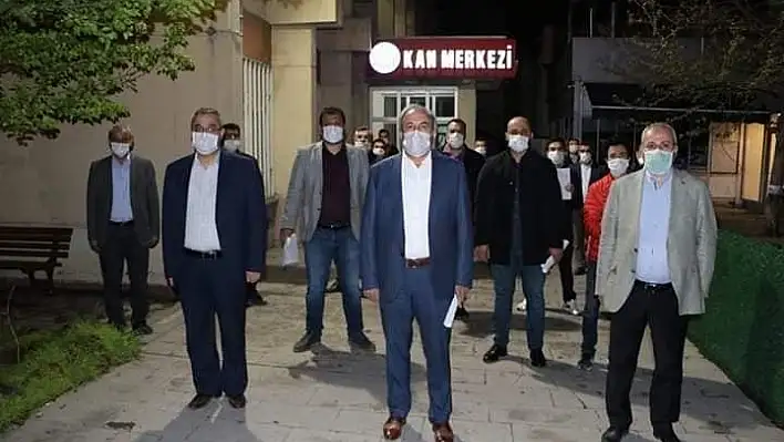 Kayseri Memur Sen 400 ünite kan bağışında bulundu
