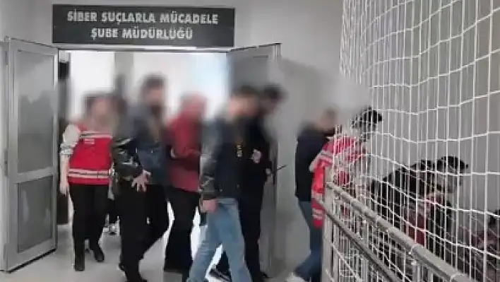 Kayseri merkezli 52 ilde siber dolandırıcılara operasyon!