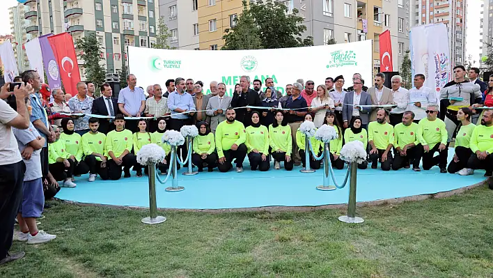 Kayseri'nin en büyük mahallesinde görkemli açılış