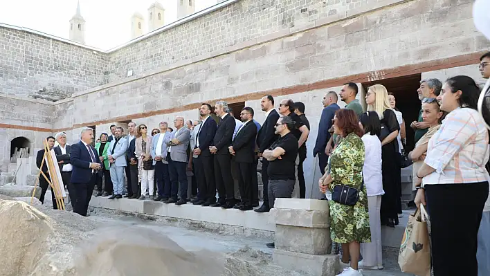 Kayseri'nin merkezindeki 520 yıllık tarihi yapı geri dönüyor