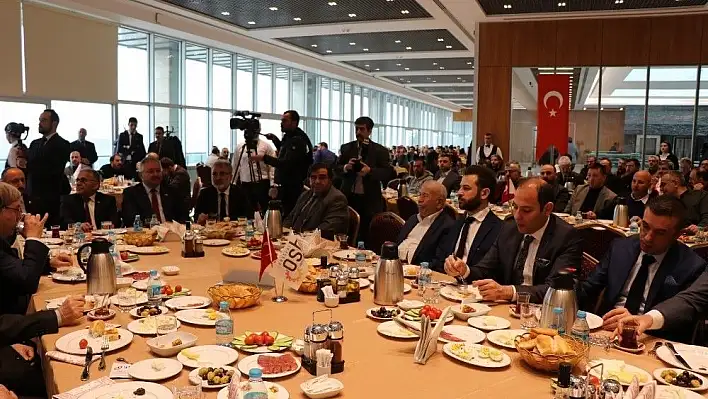 Nursaçan: 'Ülkemizin geleceğine olan inancımızı hiçbir koşulda kaybetmedik, kaybetmeyeceğiz'