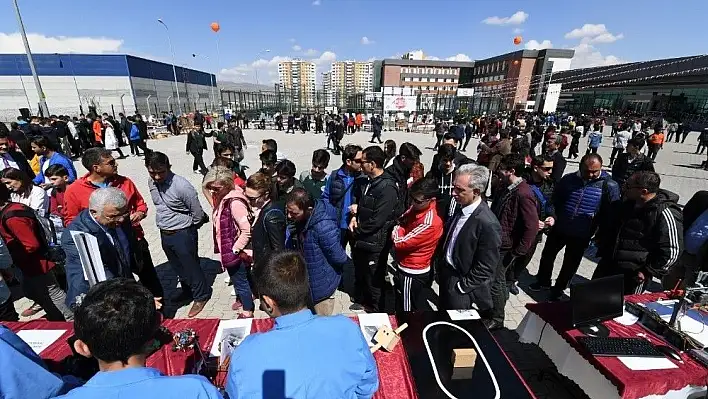 Kayseri OSB Teknik Koleji Bahar Şenlikleri başladı
