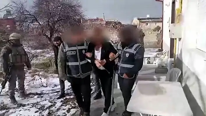 Kayseri polisinden bağ evine özel harekat destekli operasyon