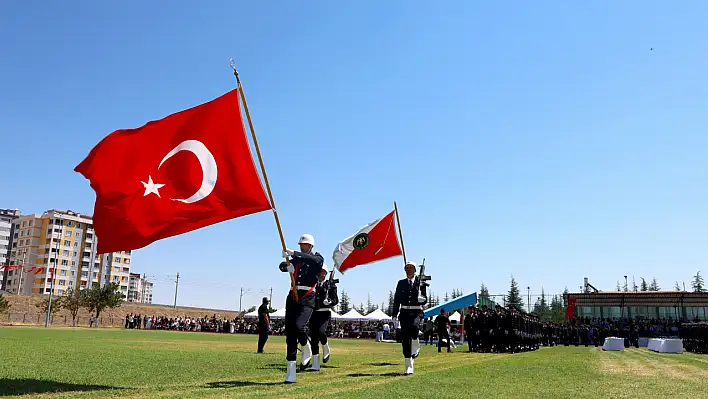 Kayseri POMEM'de mezuniyet coşkusu