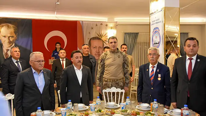 Kayseri protokolü gazilerle buluştu