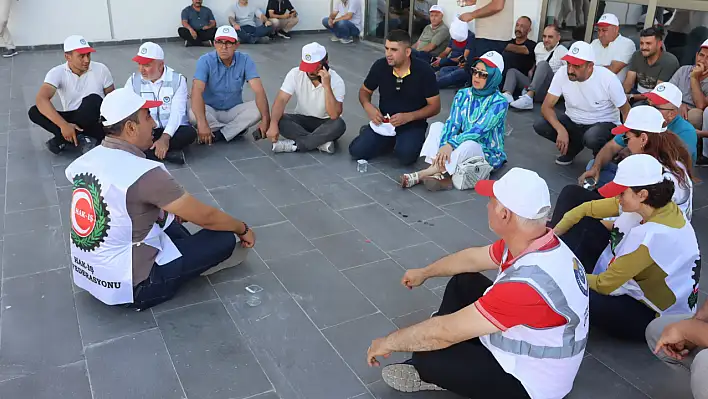 Kayseri Şehir Hastanesinde oturma eylemi!