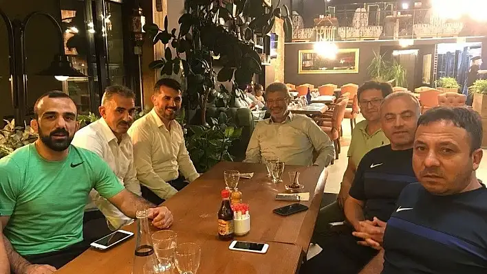 Kayseri Şeker Güreş Takımı B Grubunun Lideri Oldu
