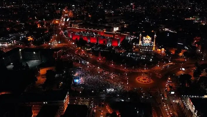 Kayseri semaları 15 Temmuz selaları ile inledi