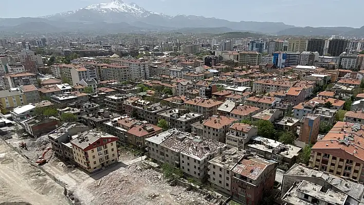 Kayseri'de sığınmacılar üzerinden nemalanan STK'lar mı var? Meclis'te dikkat çeken konuşma