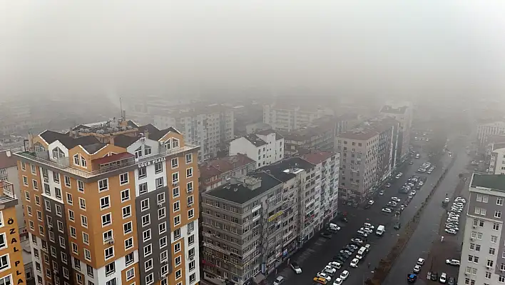 Kayseri sis bulutlarına gömüldü