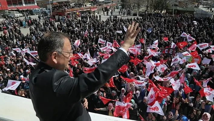 'Kayseri tarihinin en büyük yatırımlarını yapıyoruz'