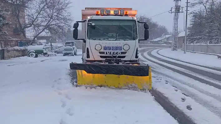 Kayseri uzun bir aradan sonra kar gördü!