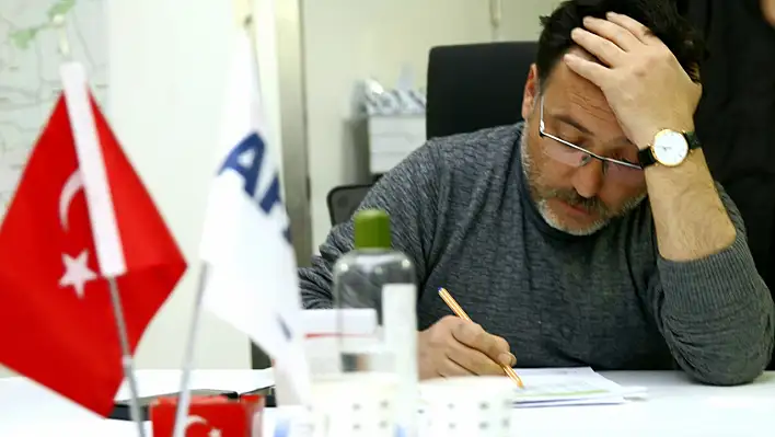 Kayseri Valisi acı haberi verdi! Hayatını kaybetti