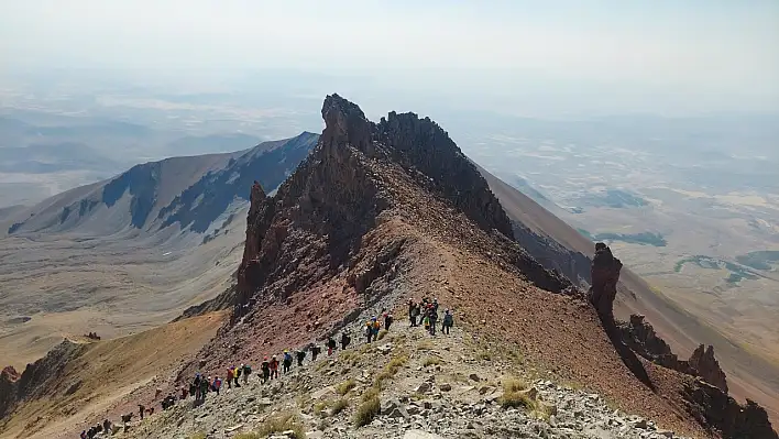 Kayseri ve Ağrı'da zafer tırmanışı