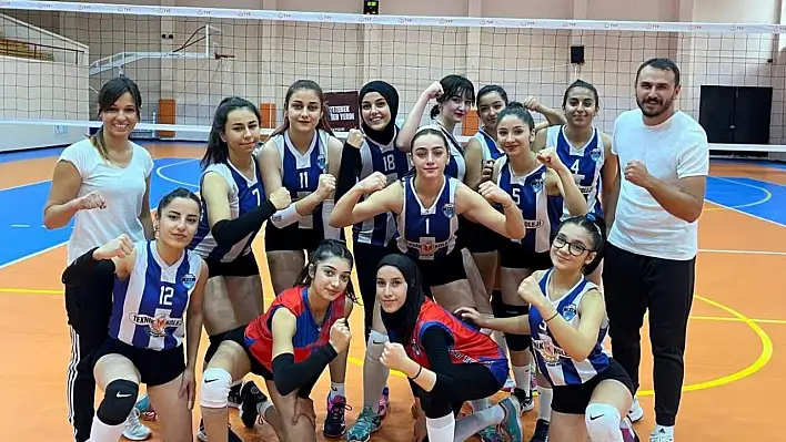 Kayseri voleybol evinde 3-0 kaybetti