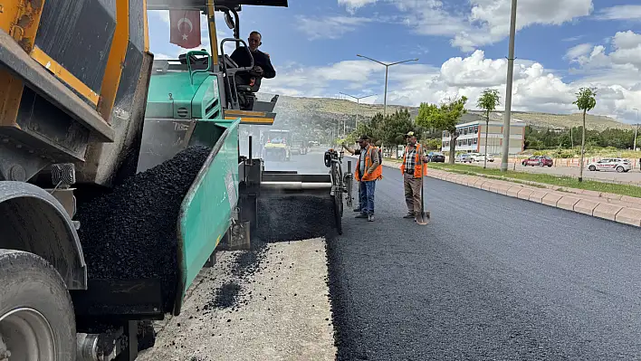 Kayseri'ye 21 bin ton sıcak asfalt serilecek