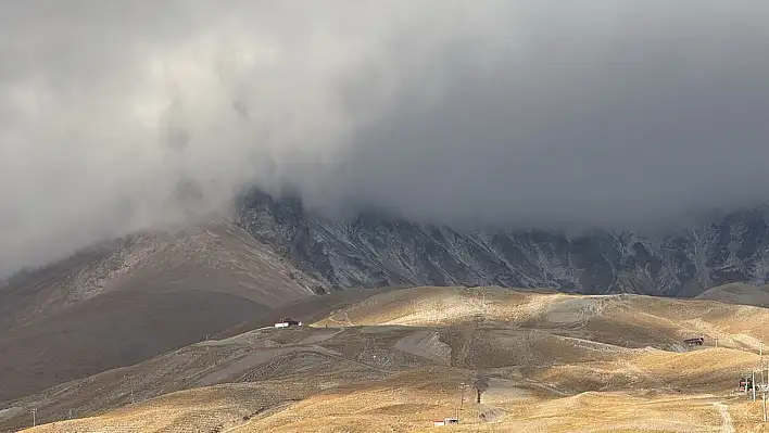 Kayseri'ye mevsimin ikinci karı yağdı